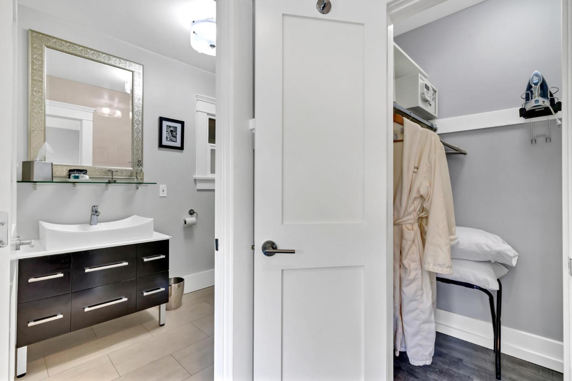 East Village Apartments 롱비치 외부 사진