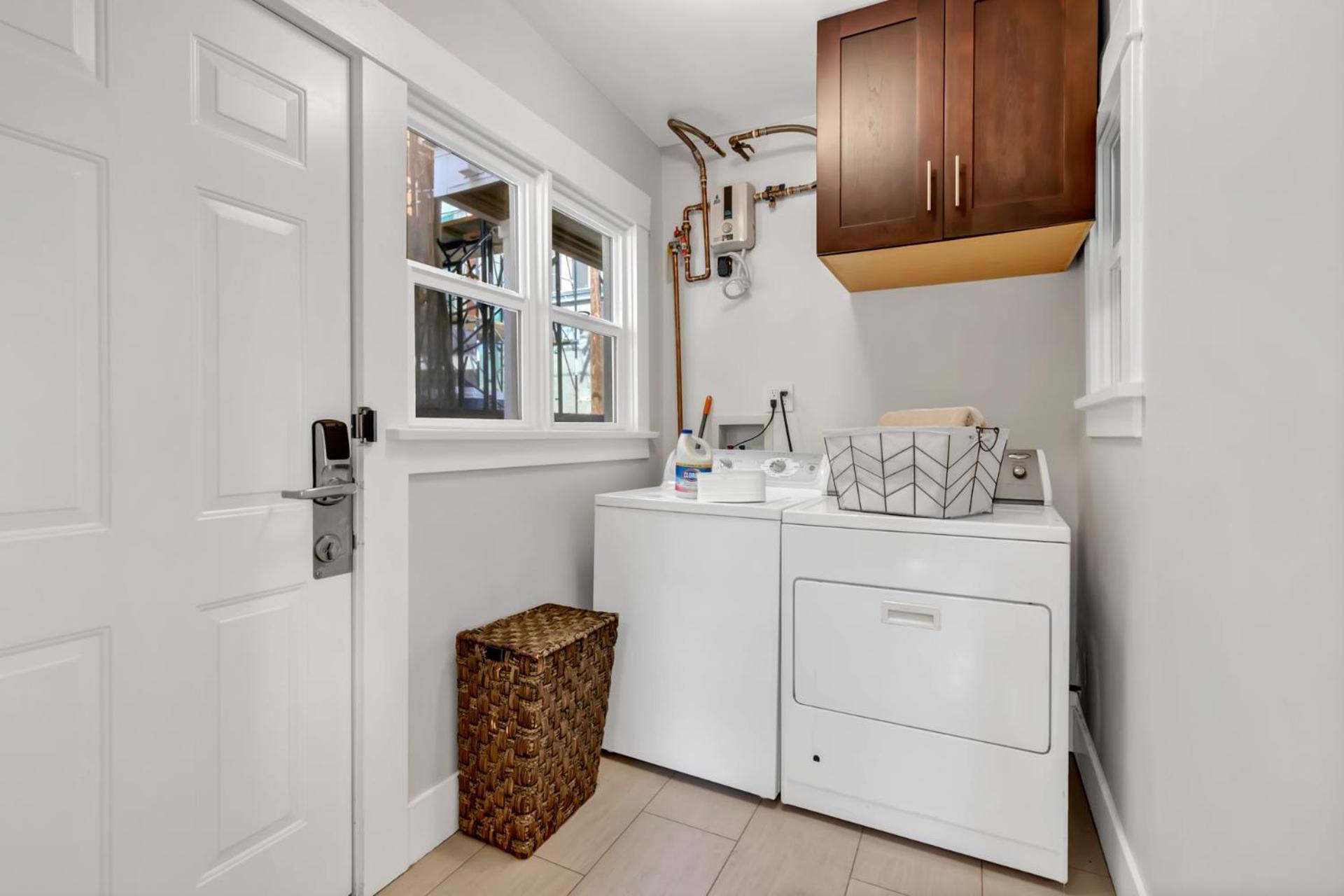 East Village Apartments 롱비치 외부 사진