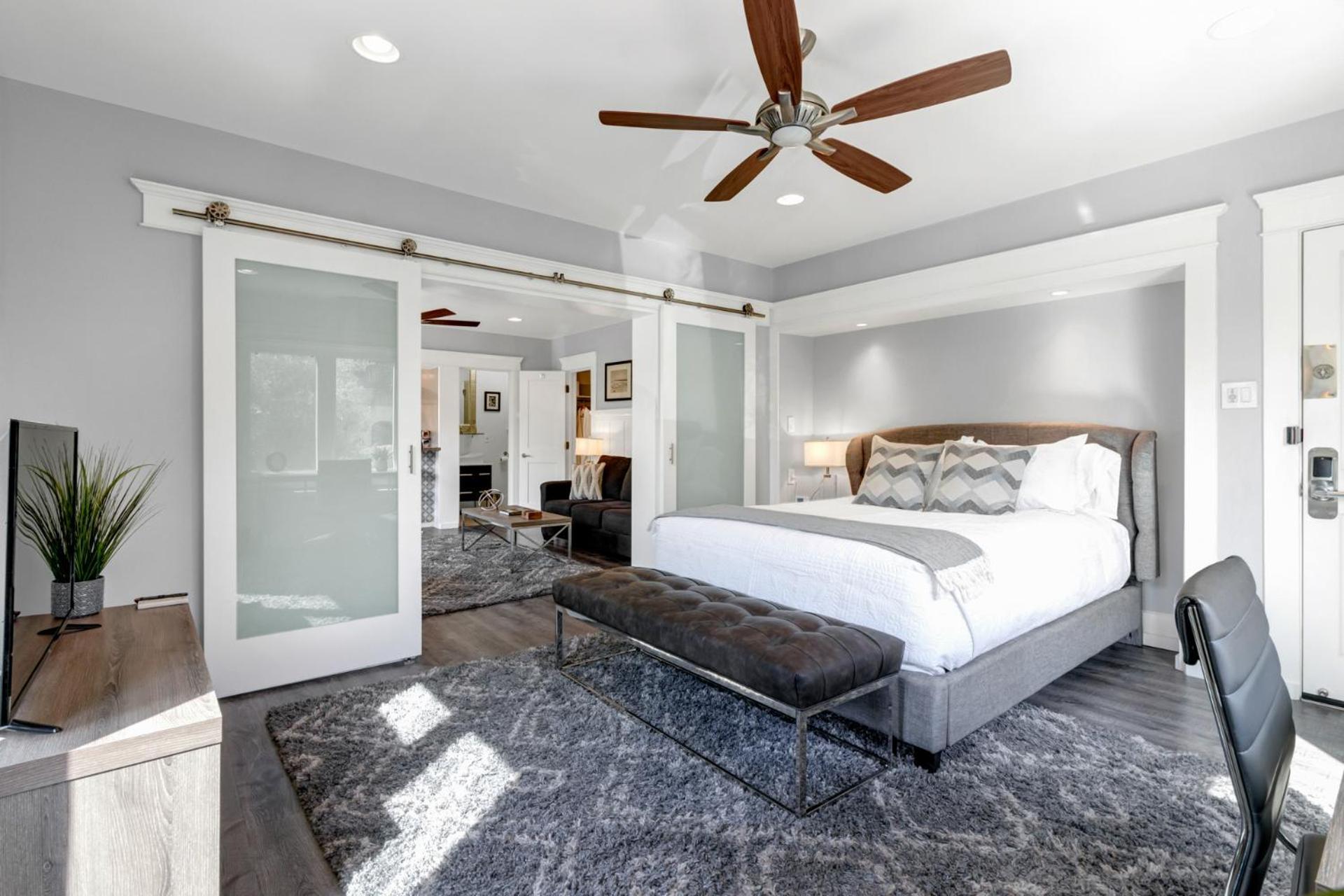 East Village Apartments 롱비치 외부 사진